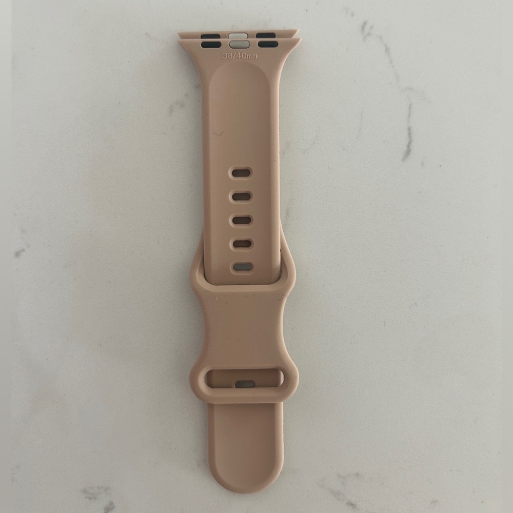 Sunflower Engraved Silicone Apple Watch Band 38/40mm – New - Picture 2 of 2